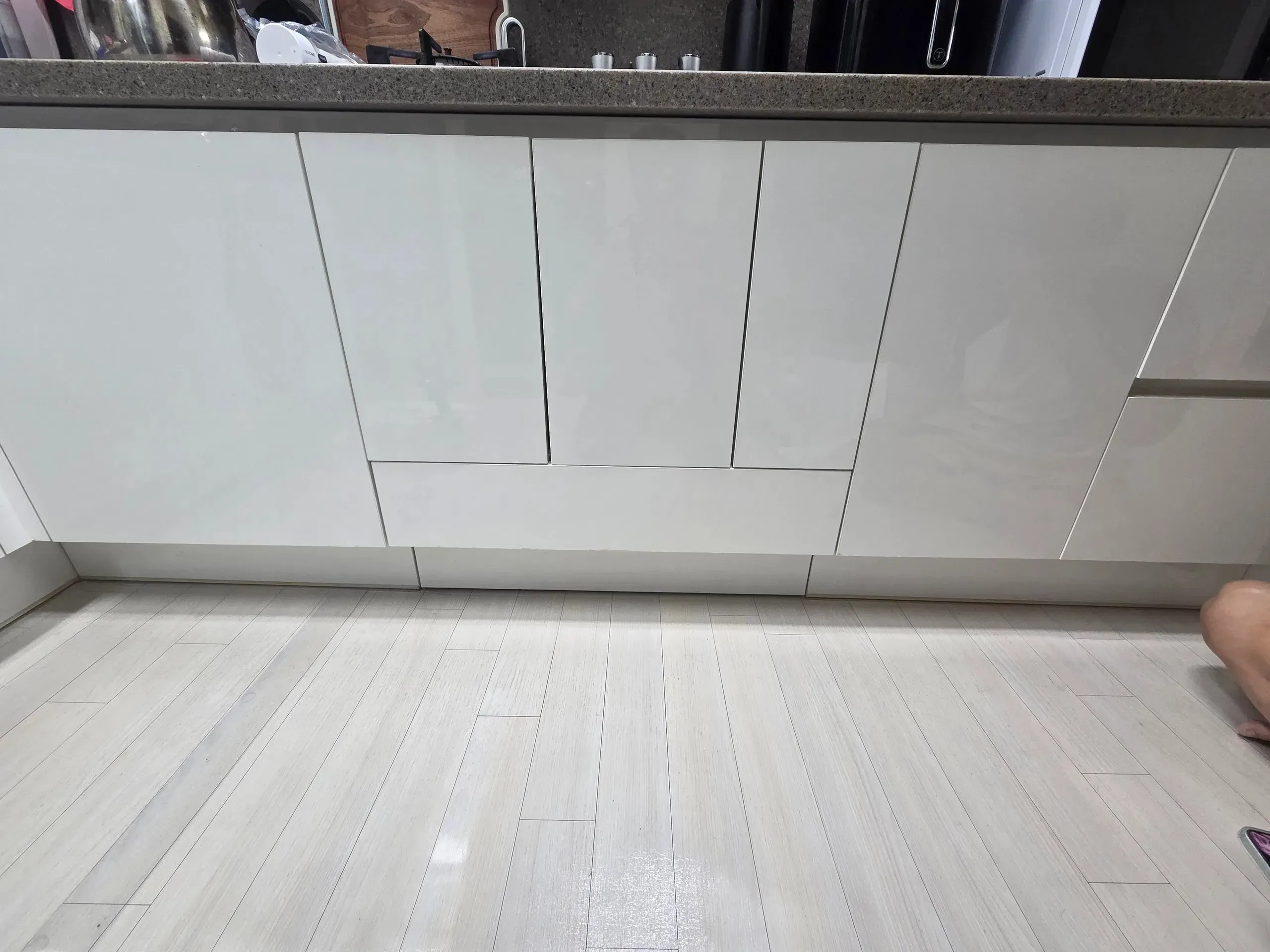 레일 교체 후 닫힌 서랍 사진